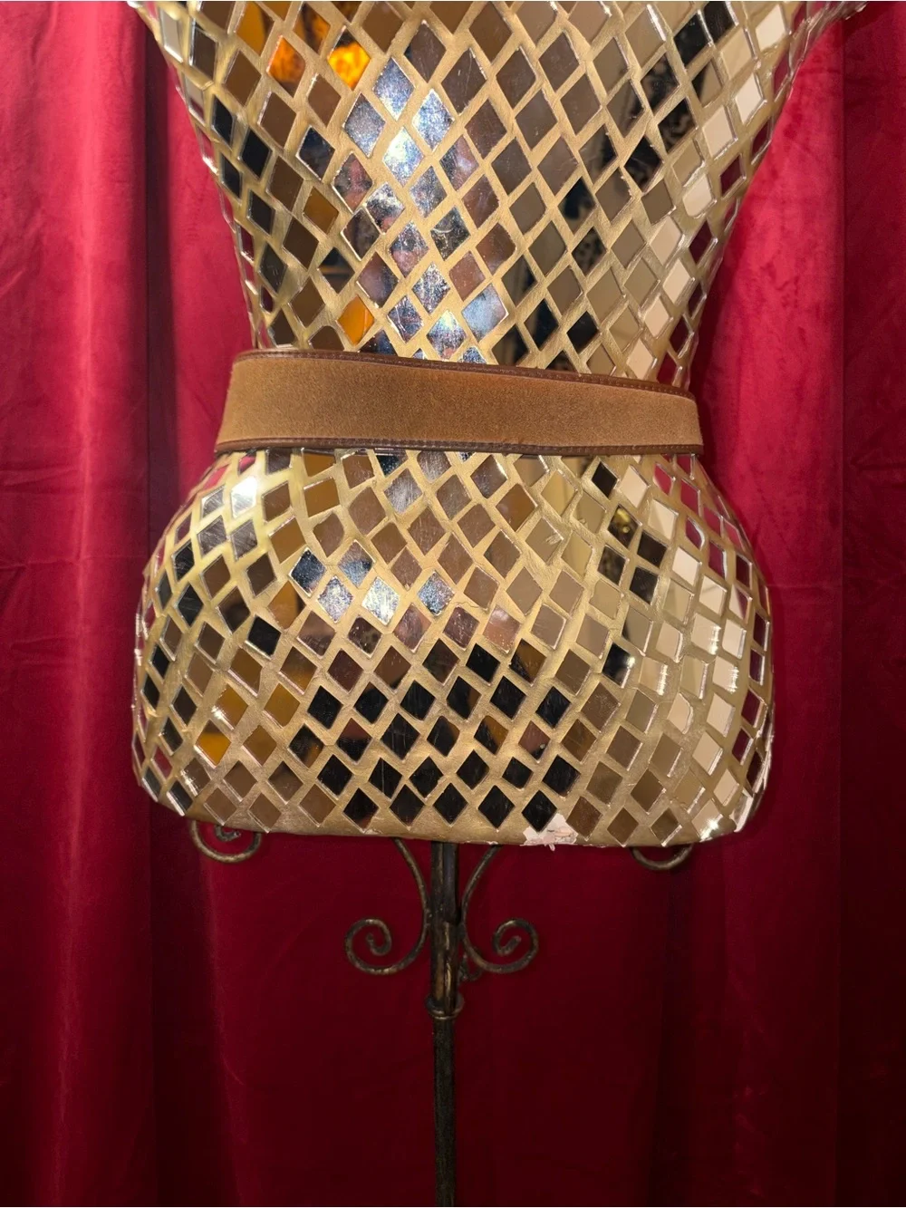 Authentic Christian Dior Brown Leather Waist Belt with Stitched Trim - Picture 4 of 6